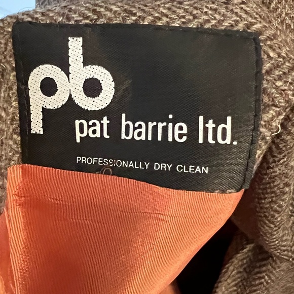 Pat Barrie Wool* Blazer. - Picture 5 of 6
